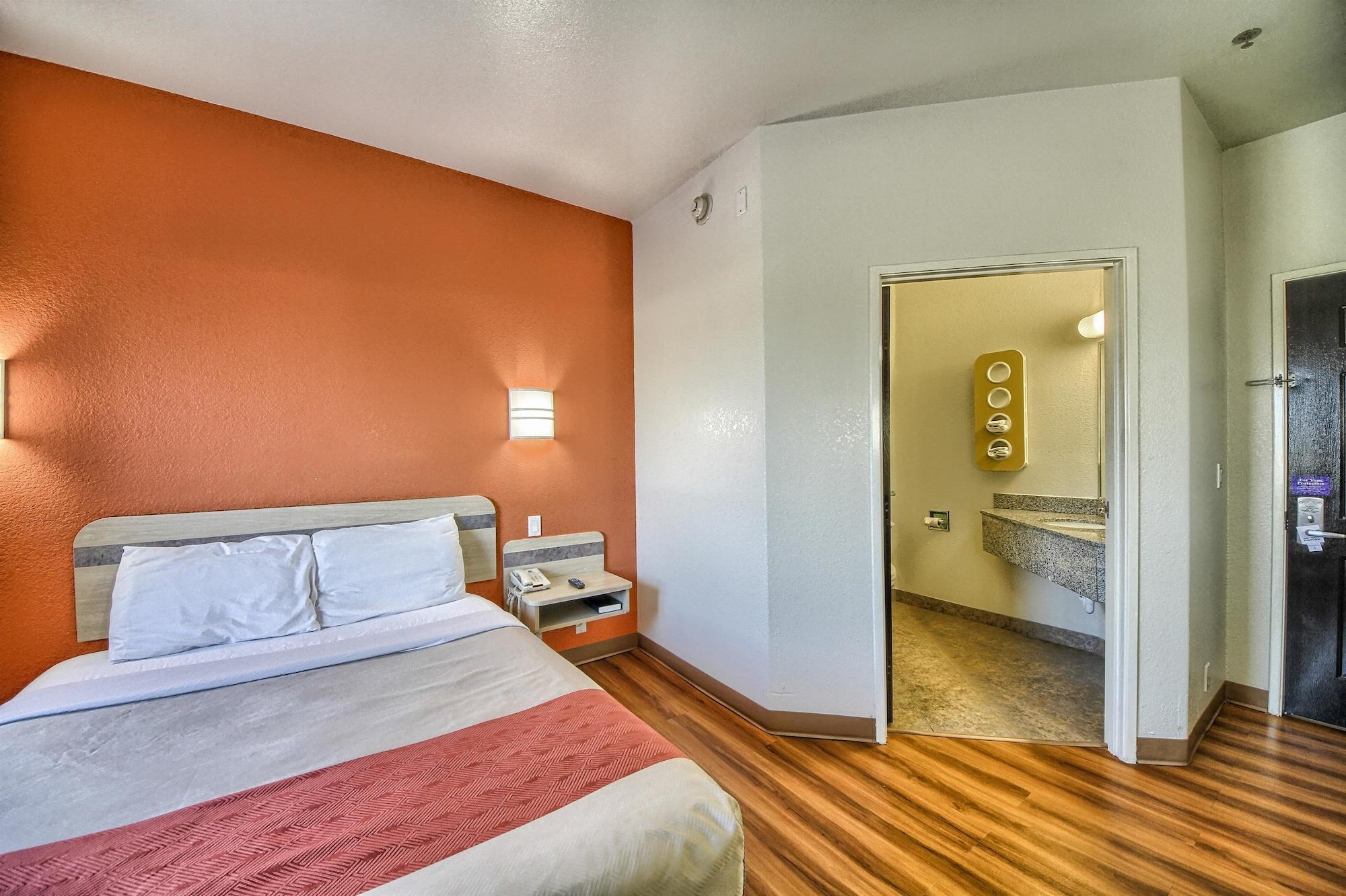 Motel 6-Mission, Tx Eksteriør billede