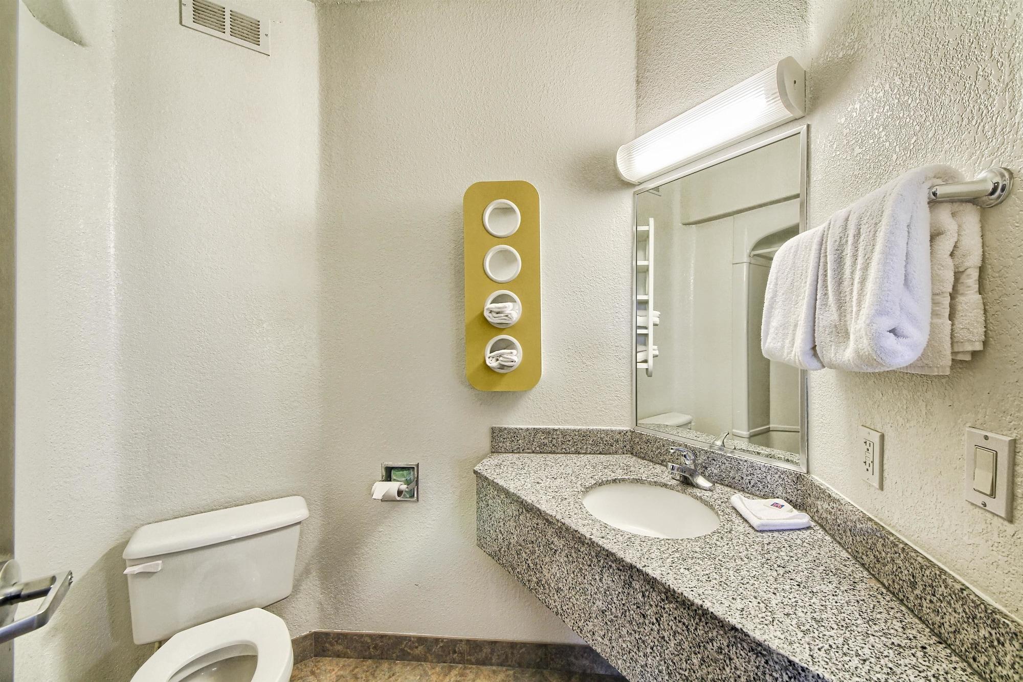 Motel 6-Mission, Tx Eksteriør billede