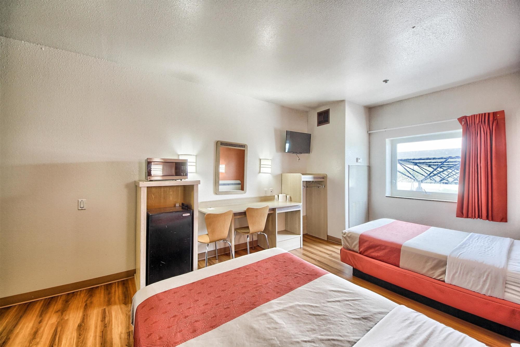 Motel 6-Mission, Tx Eksteriør billede